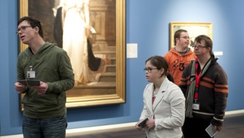 Ohrenkuss: Auf Recherche im Museum
