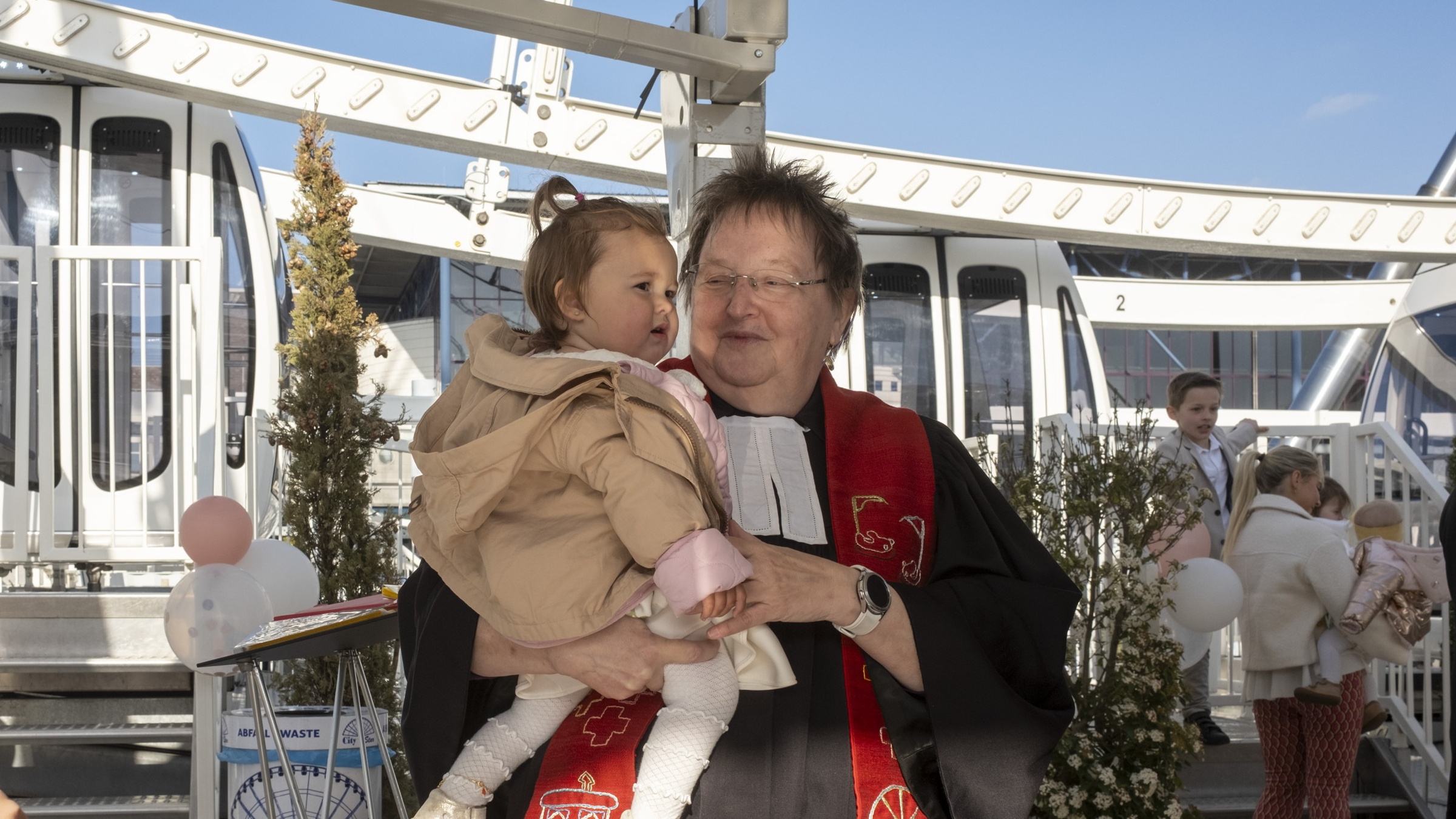 Pfarrerin: &amp;quot;Gott gibt Halt auf der Reise&amp;quot; | evangelisch.de