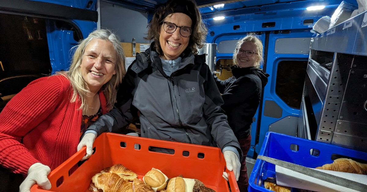 Hamburg: Mitternachtsbus hilft Obdachlosen rund ums Jahr | chrismon