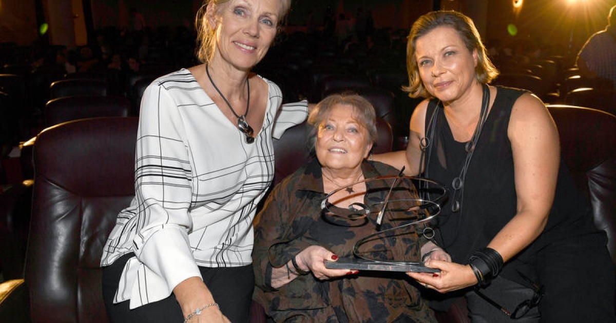 Karin Baal erhält ersten chrismon