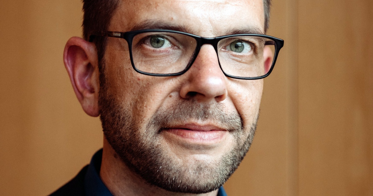 Dr. Reiner Becker | chrismon