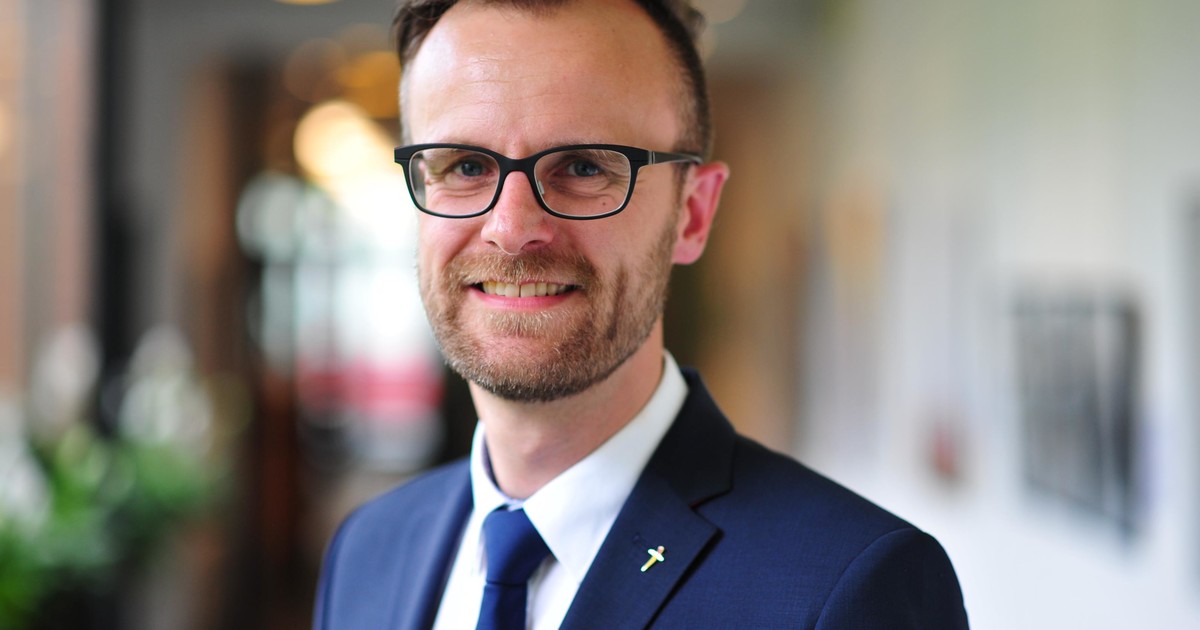 Queerer Superintendent in Österreich legt Amt nieder evangelisch.de