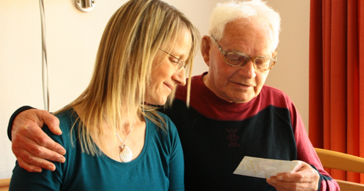 Freundschaft zwischen Jung und Alt chrismon