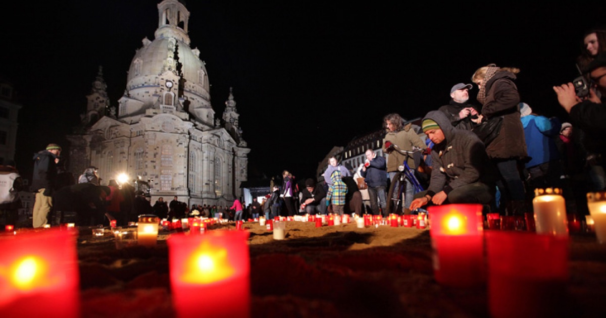 Stilles Gedenken und lautes Erinnern | evangelisch.de